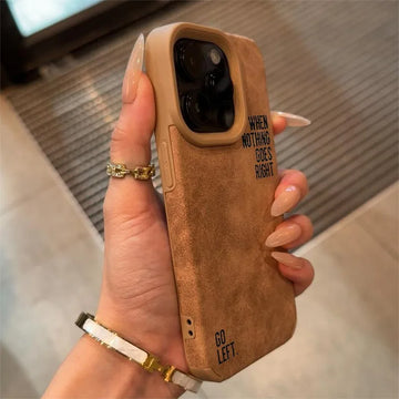 Capa de telefone com letras simples, design texturizado de couro sintético para iphone 17 16 pro 16 plus 15 14 13 12 11 pro max xs xr capa